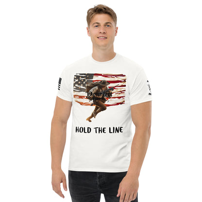 Men's classic tee / Minuteman with flag bg